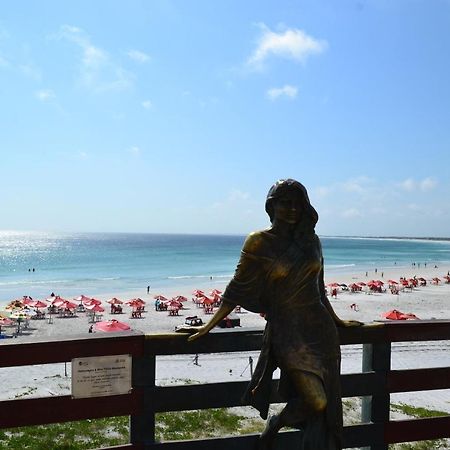 Apto Na Orla Da Praia Grande Com Piscina E Garagem Арраял-ду-Кабу Екстер'єр фото